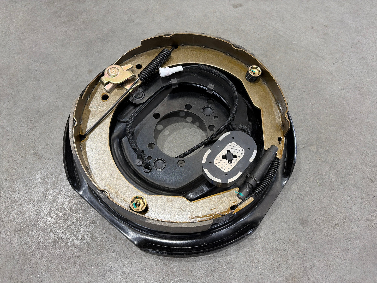 Cruisemaster A/T 12" Backing Plate RH