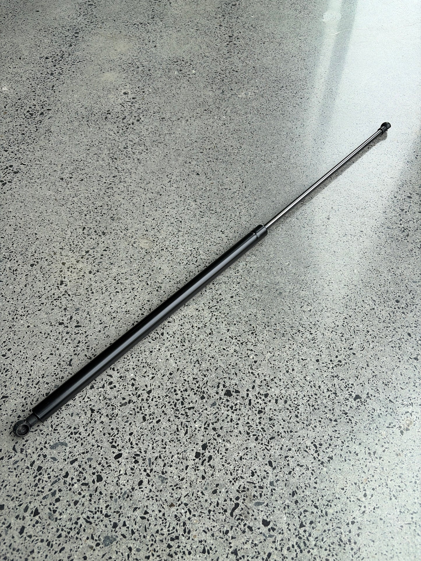 Gas struts for T4 (250N)