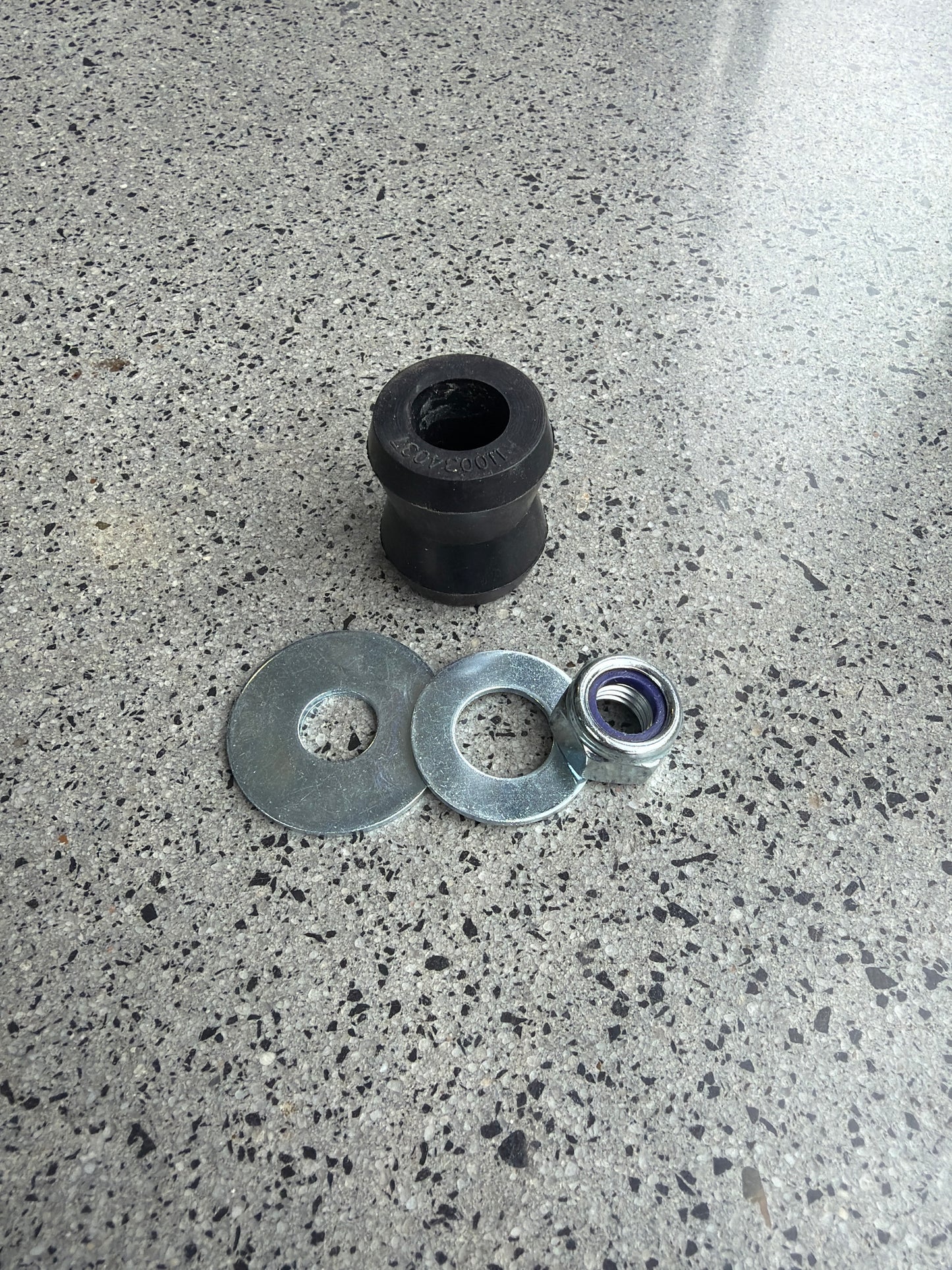 Shock Absorber Bush Kit (Driv)