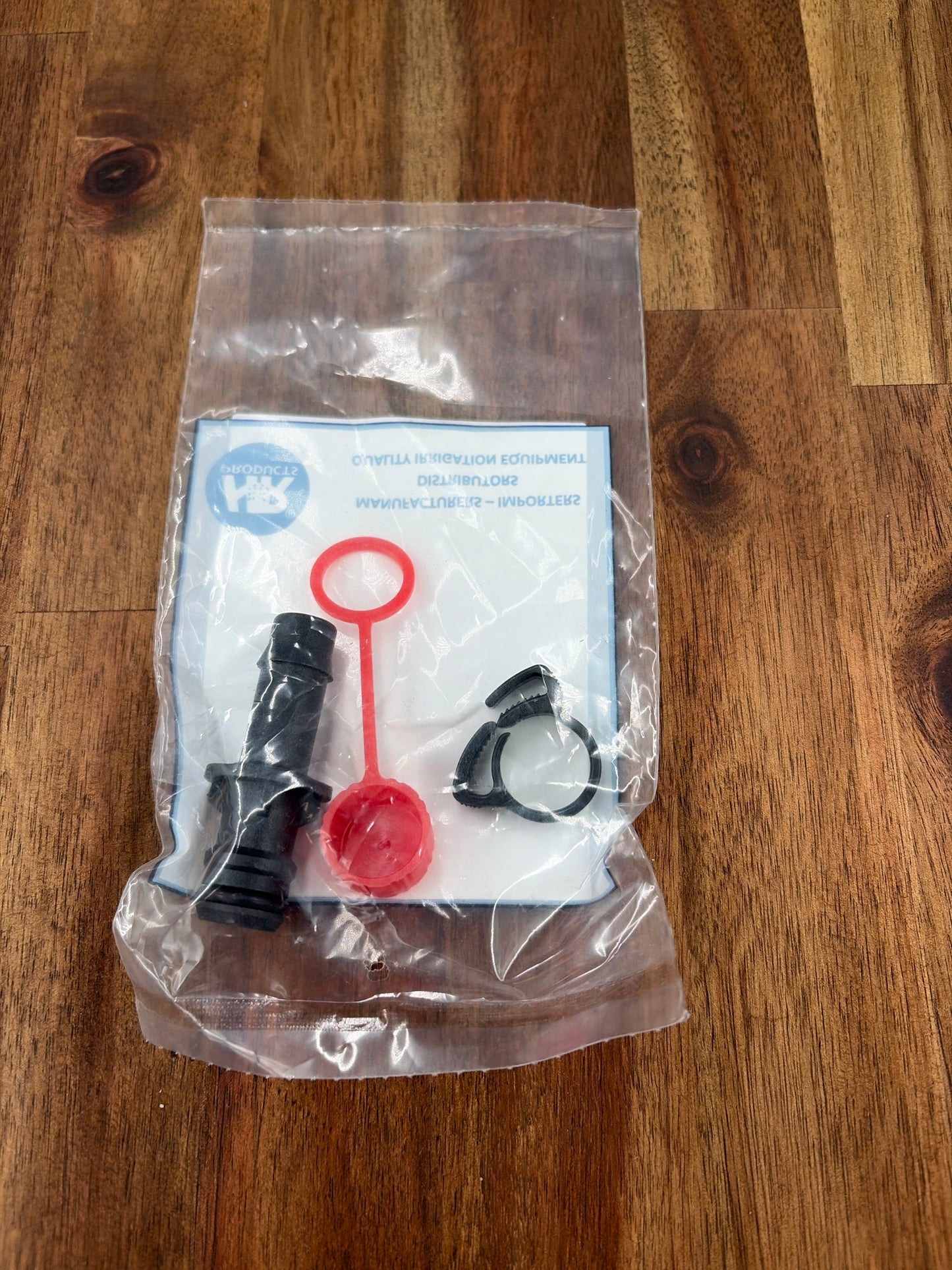 Adaptor with bug cap 1