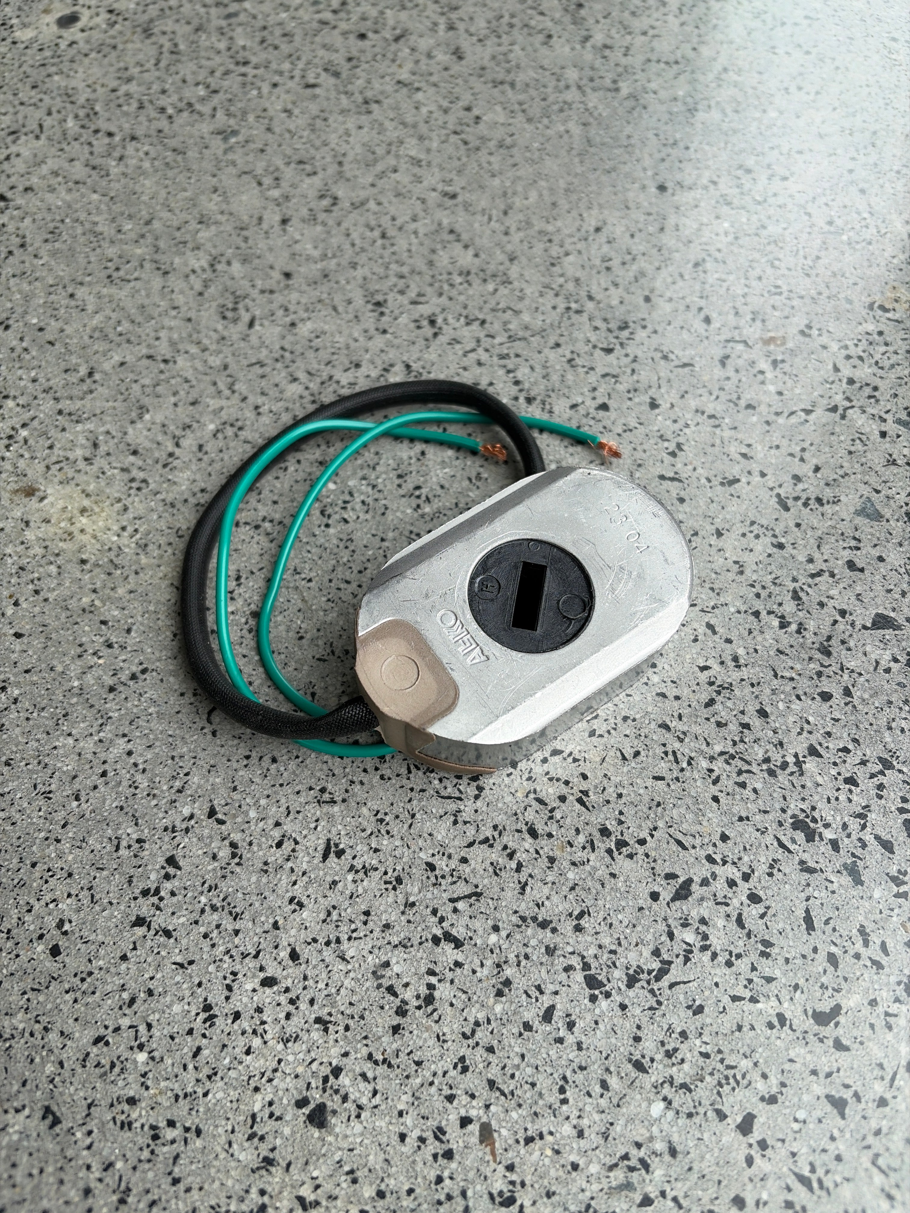 Right Hand Brake Magnet (10 inch)