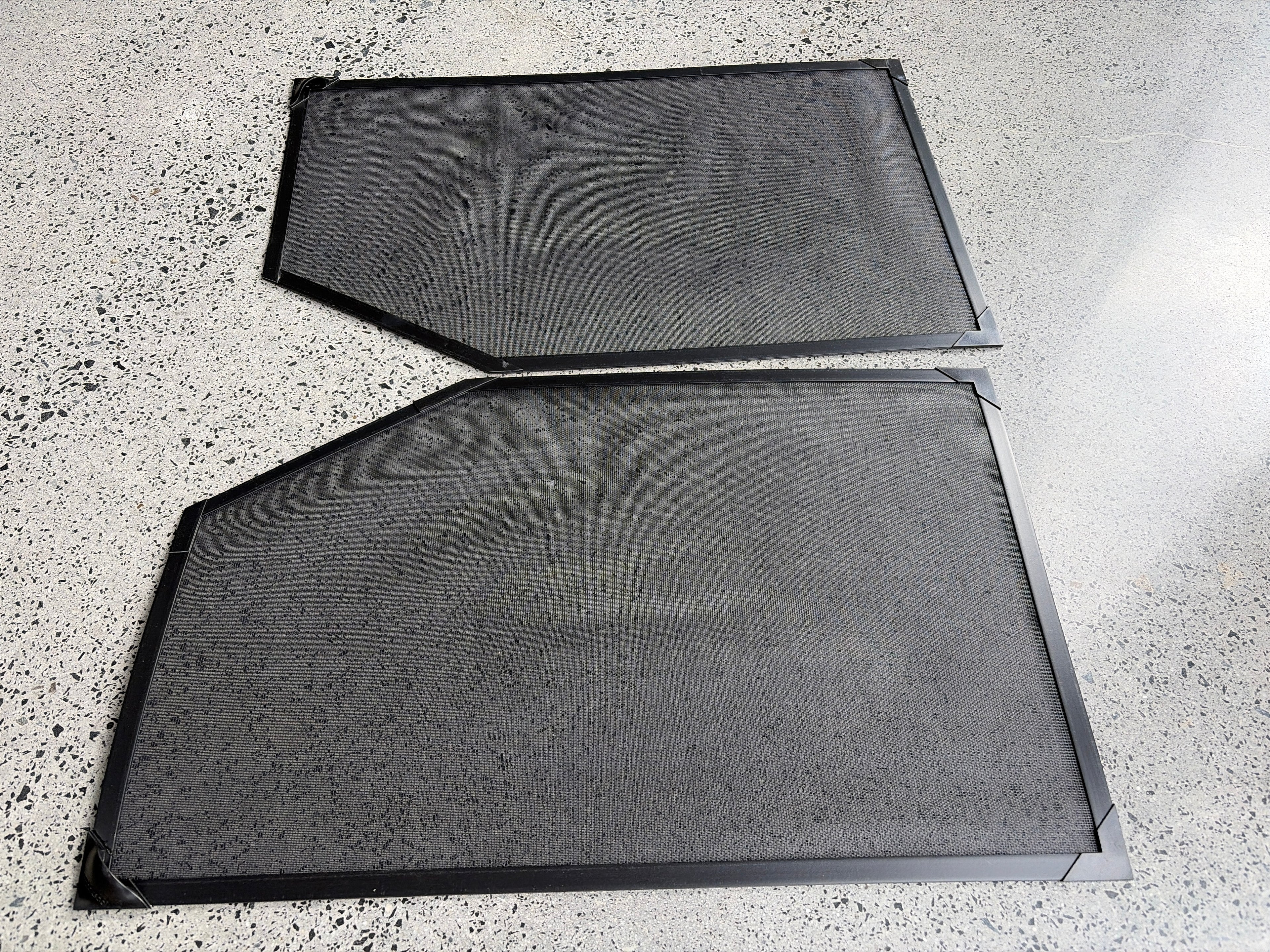 Glass Window - Midge Screens Pair LH&RH