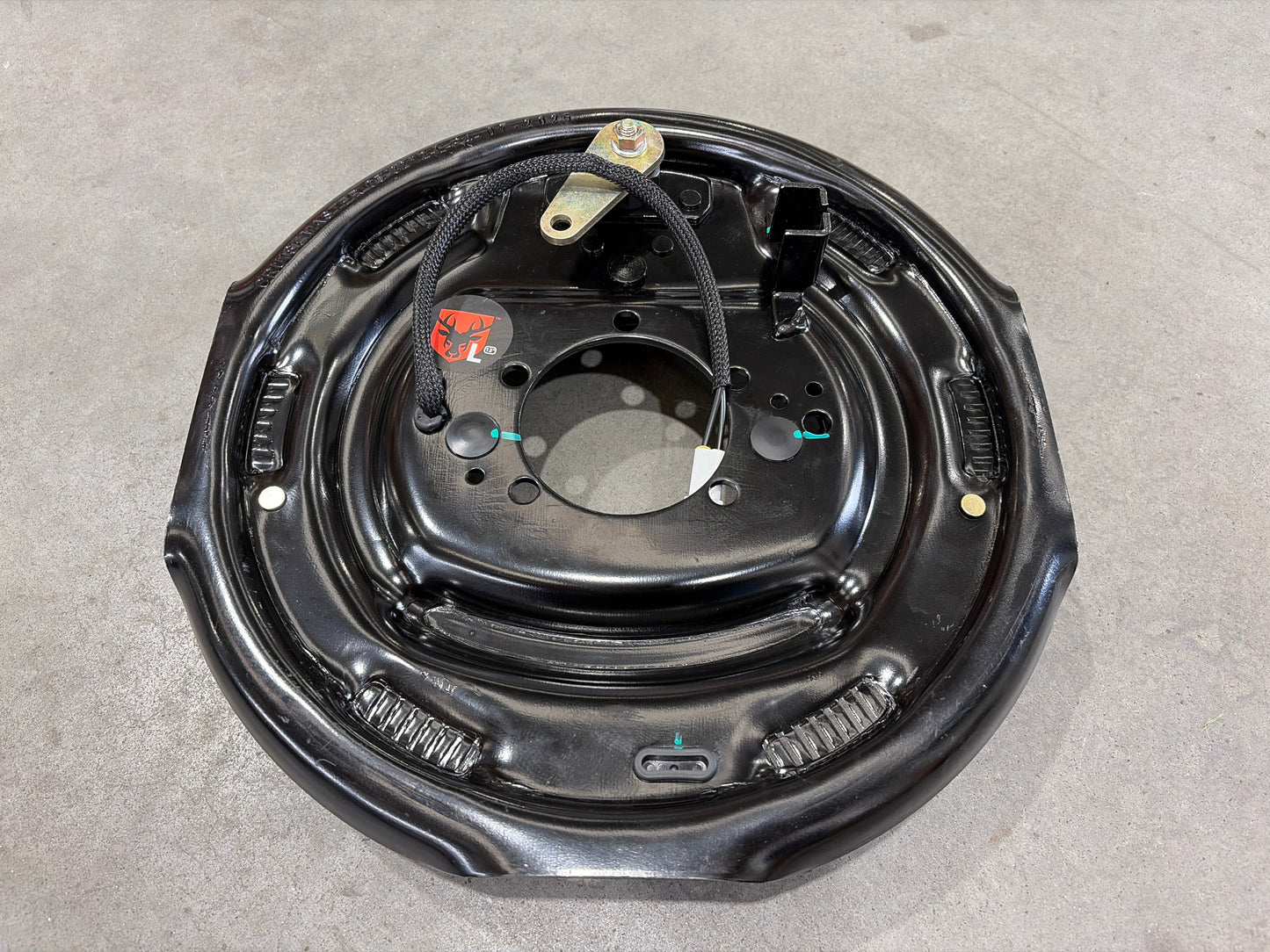 Cruisemaster A/T 12" Backing Plate LH