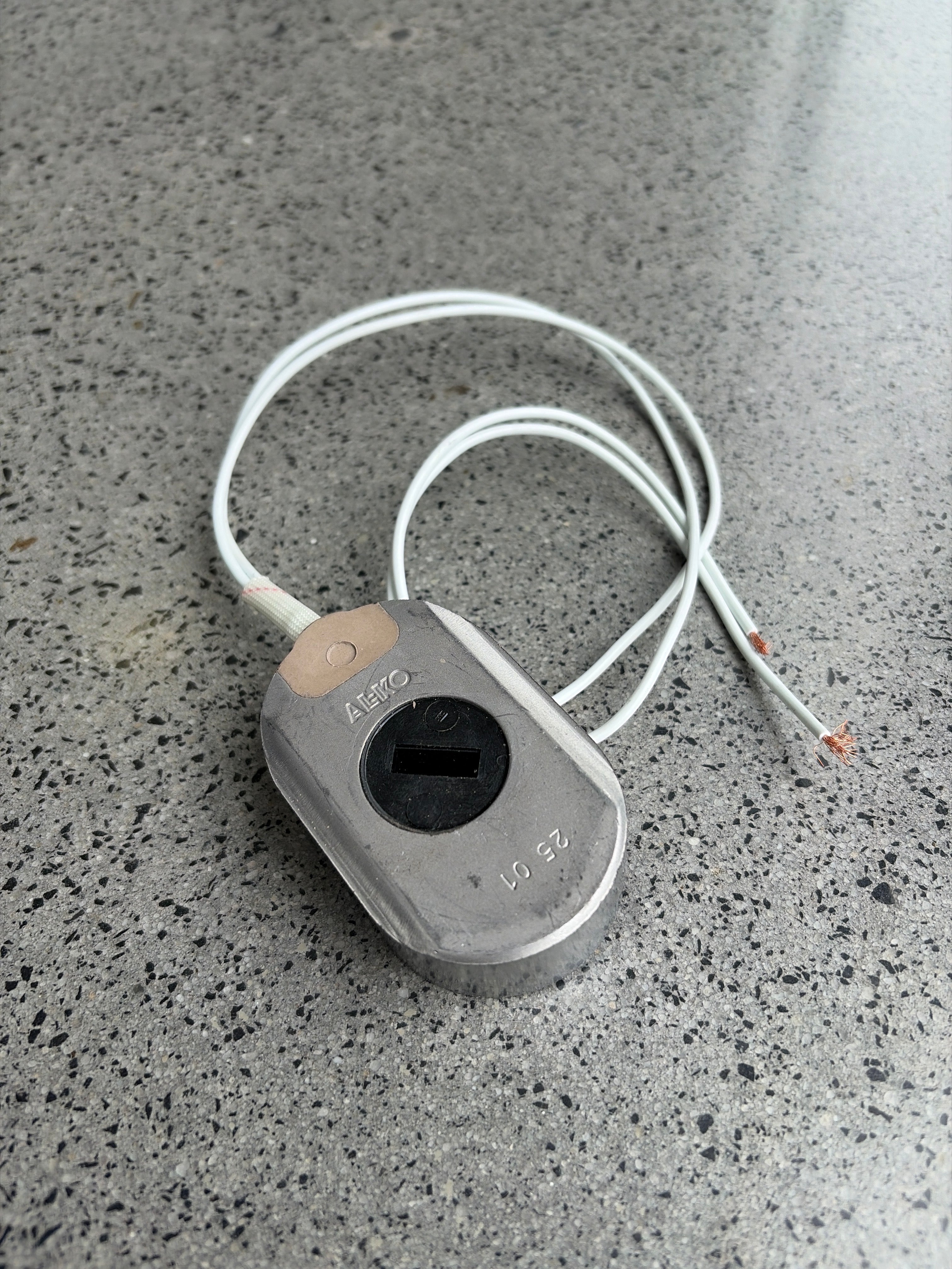 Right Hand Brake Magnet (12 inch)