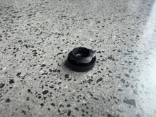 Alfab Sliding Window Twist Lock Cap