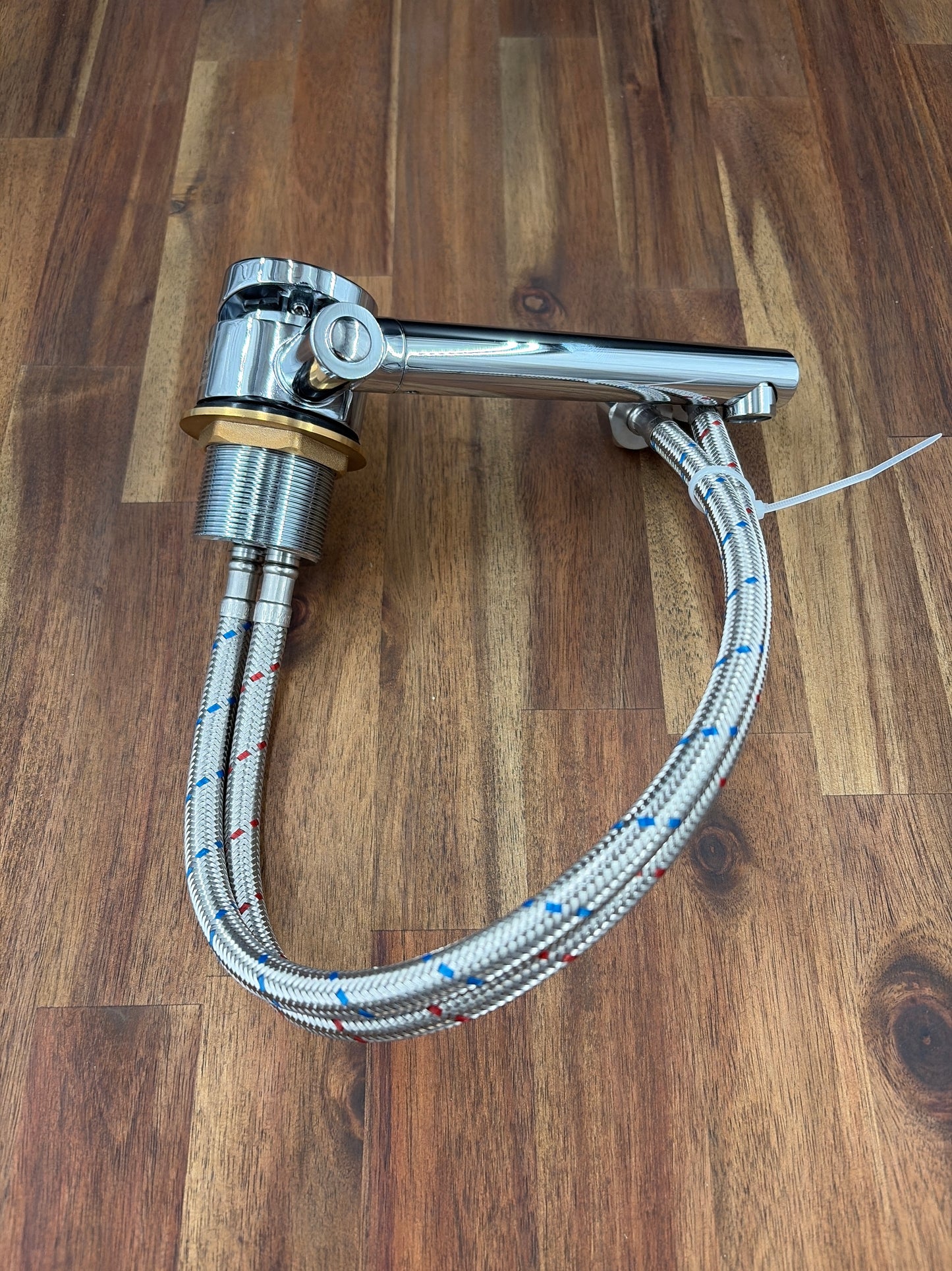 Folding Hot/Cold Water Tap 2