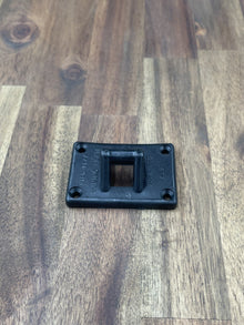 Tvan Bird Beak Wall Plate Front