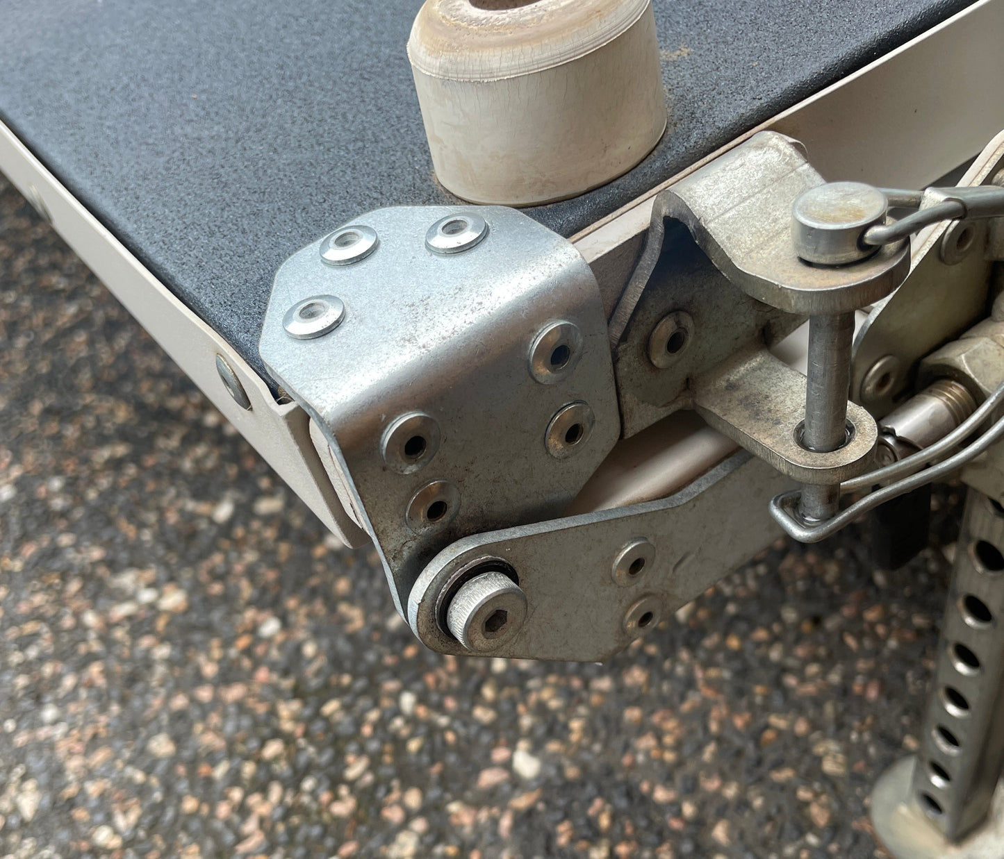 Tvan Upper Hinge Reinforcement Kit