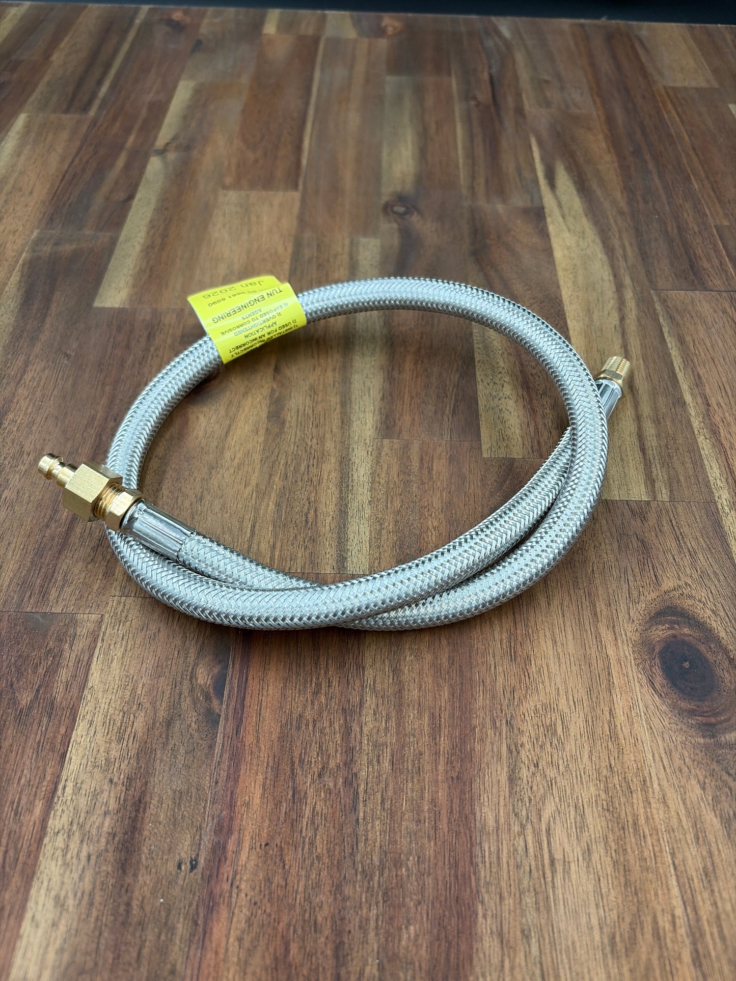 Tvan/T4 premium kitchen gas hose 1