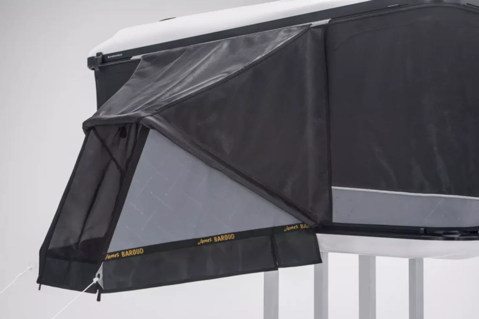 JB Frontier Tunnel - Suits Odyssey